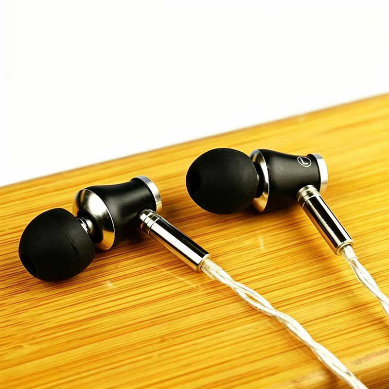 HiFi インイヤーイヤホン MMCX 交換可能ケーブル 有 - Type C Wired Earphones With Mic のレビューと価格